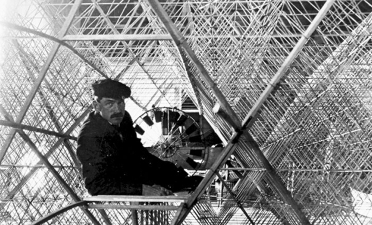 image The Cygnet: a large, non-motorized kite made up of many tetrahedral cells