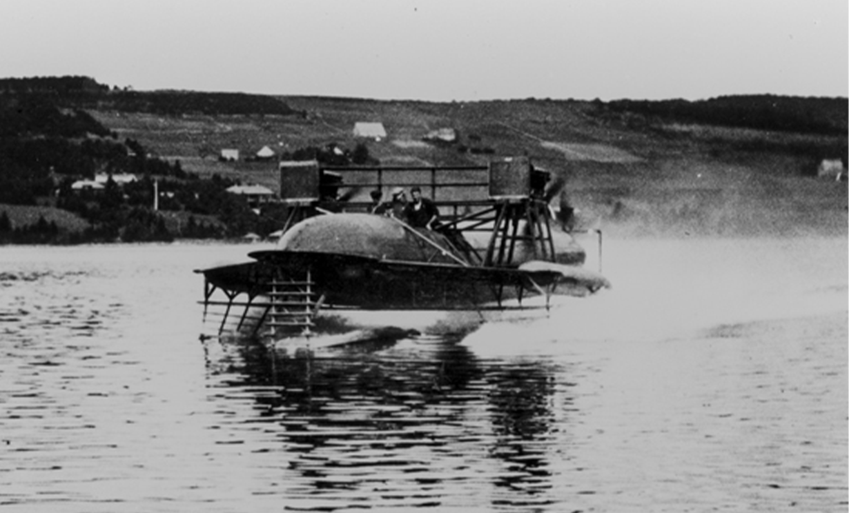 image HD-4 Hydrofoil boat