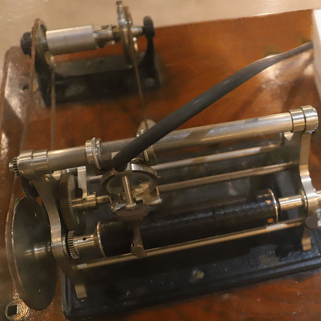 Photo d’un graphophone en exposition